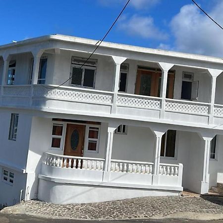 The Golden Inn Marigot Eksteriør billede
